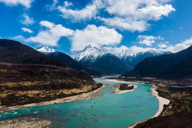 DỌC SÔNG YARLUNG TSANGPO - NGUYỄN TƯỜNG BÁCH - MÙI HƯƠNG TRẦM