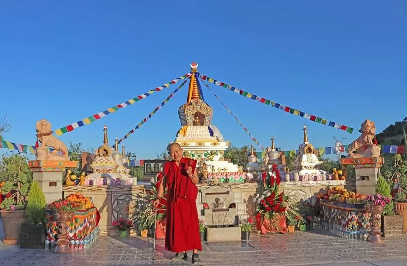 NHỮNG NIỆM TƯỞNG ĐƯỢC GIẢI THOÁT - TRÍCH “NGỌN ĐÈN TRÍ HUỆ TỎA KHẮP” - TÁC GIẢ: GARCHEN RINPOCHE - Người dịch: Trần Thị Lan Anh