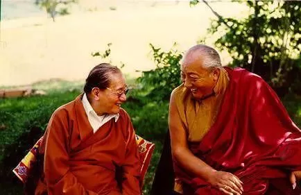 MẬT HOA TRÍ TUỆ - Lời khuyên tâm yếu của Dudjom Rinpoche